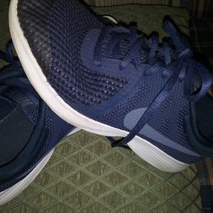 Navy Blue Nike 4.5 y